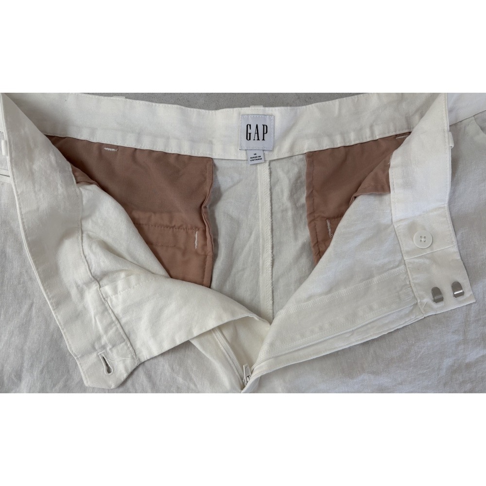 NWT Gap 365 Low Rise Linen Blend Trouser Shorts White Size 18, 9" Inseam 780784 - Picture 3 of 13